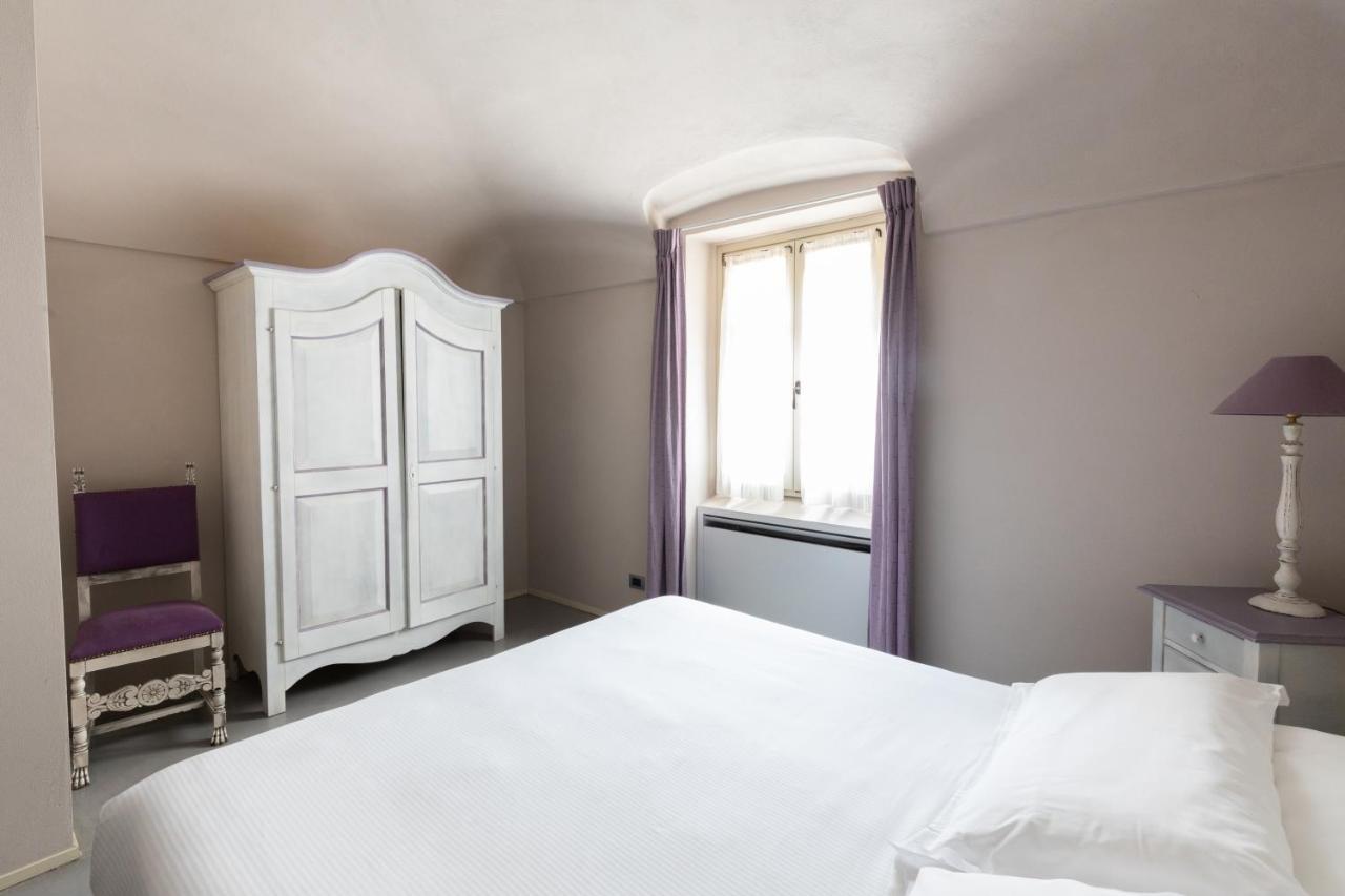 Vincafe Hotel Alba  Bagian luar foto